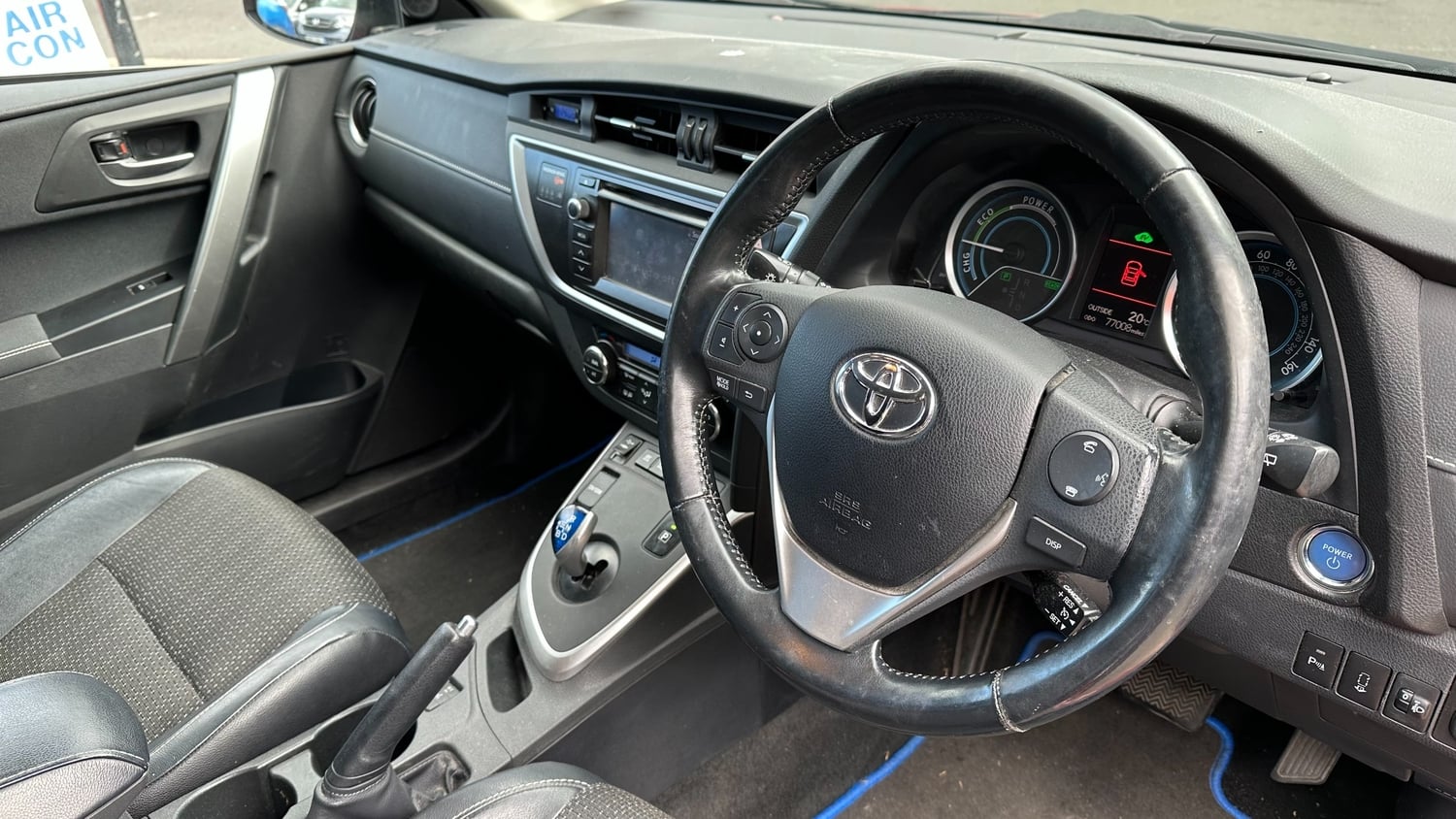 [ berth ]Toyota Auris
