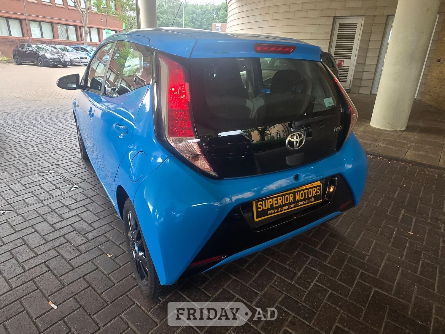 Toyota Aygo 2016 - Cars in Staines