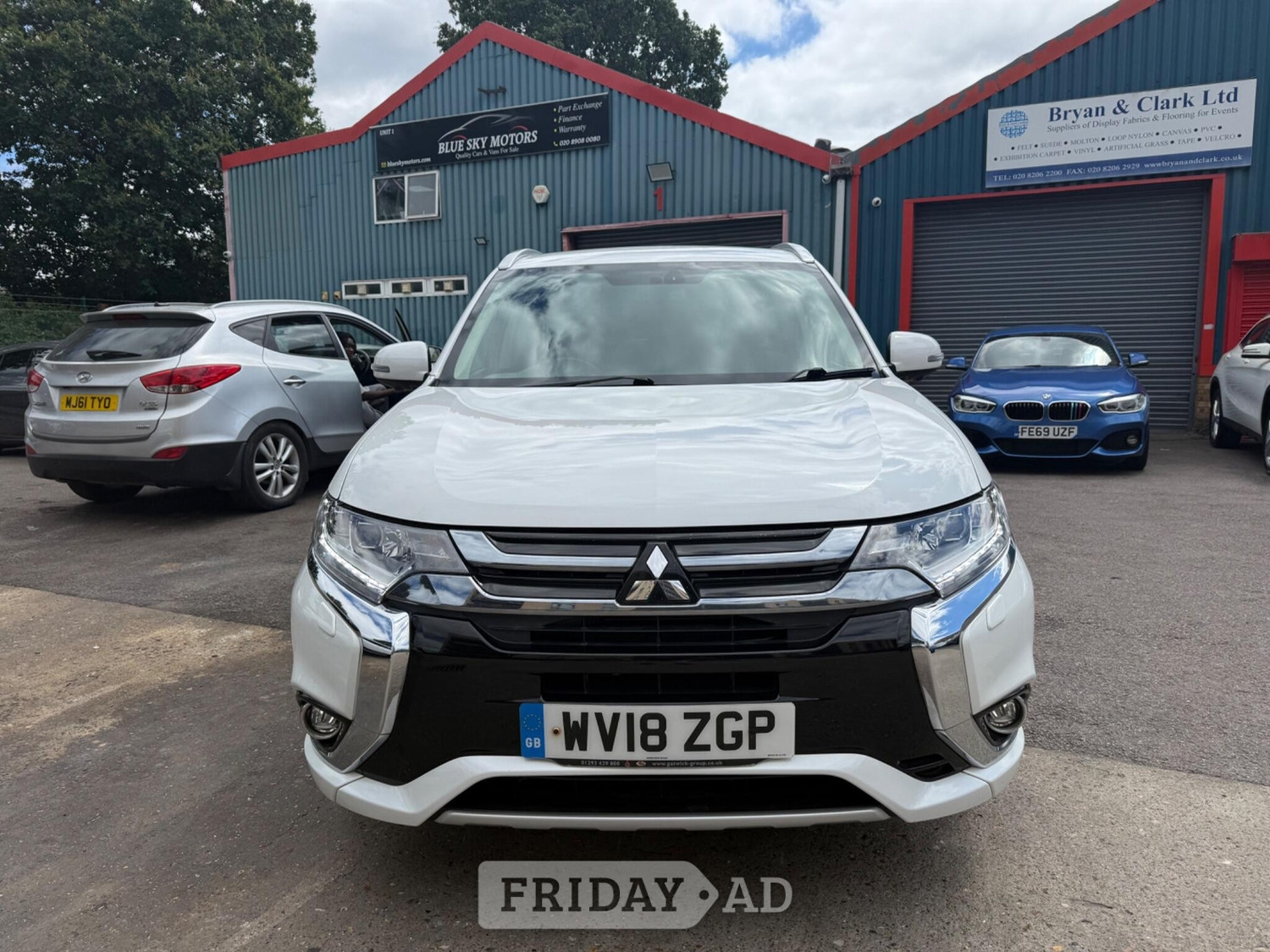 Mitsubishi Outlander Barnet