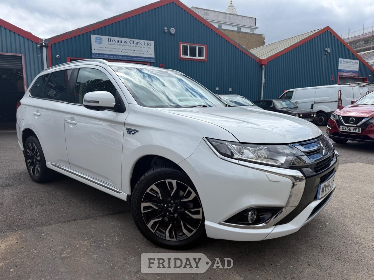 [ berth ]Mitsubishi Outlander