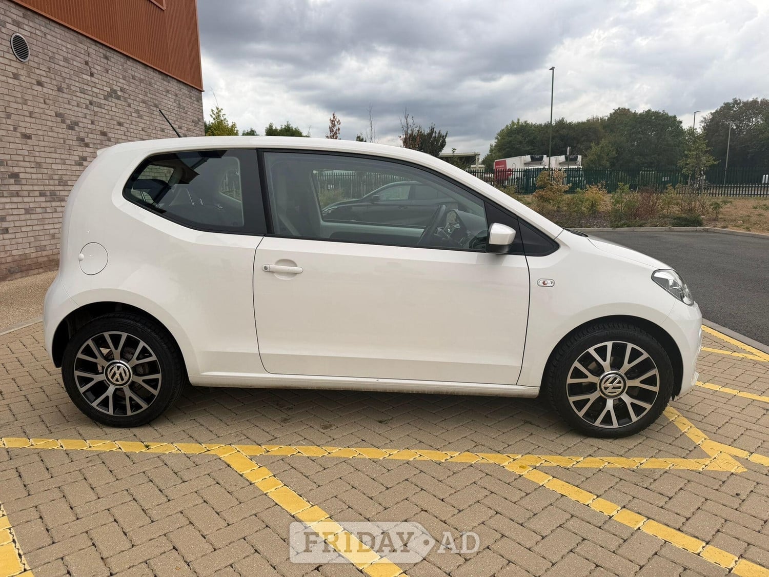 Volkswagen UP! 2014 - Cars in Gillingham