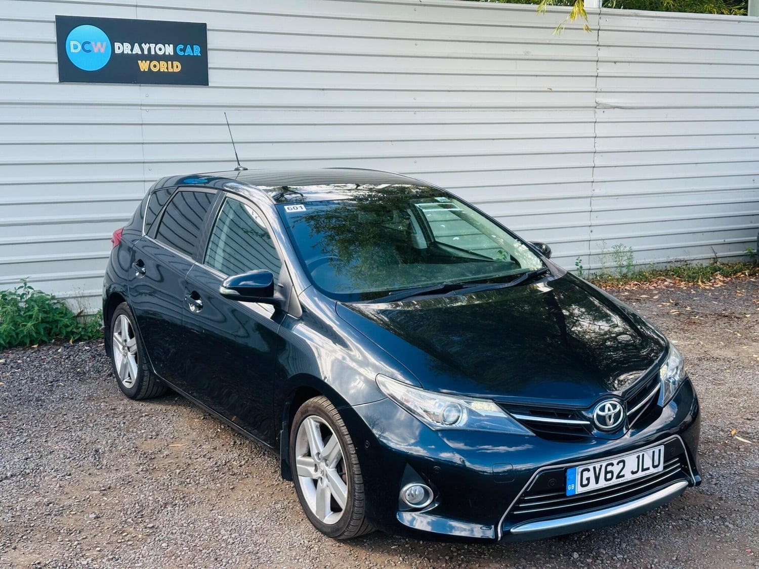 Toyota Auris 2012 - Cars