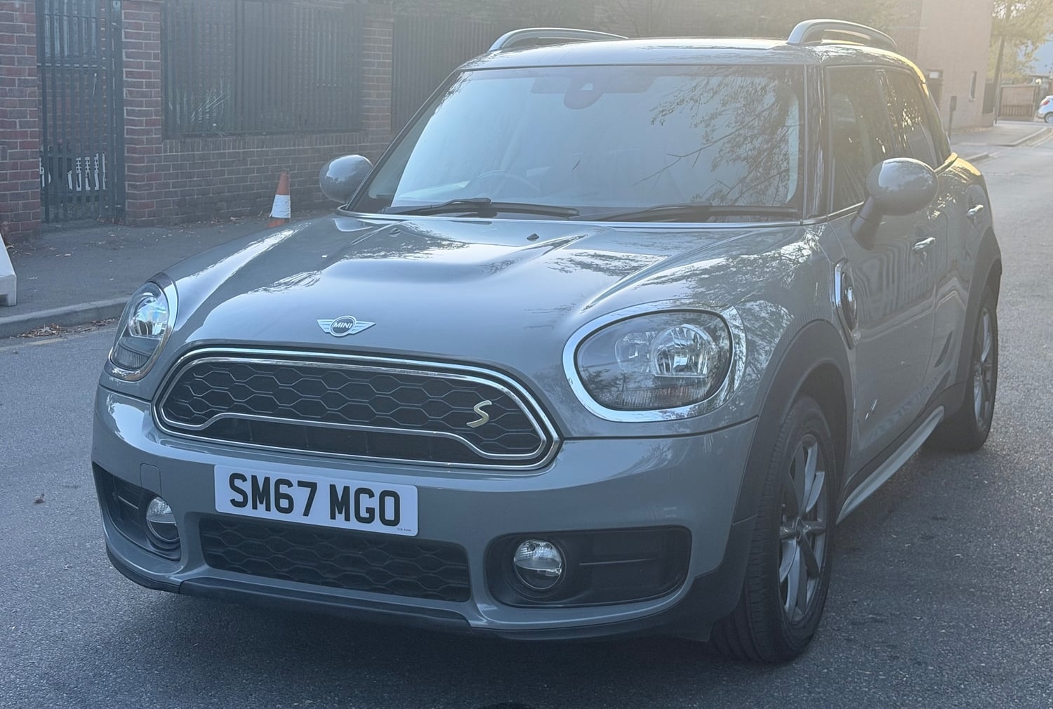 Mini Countryman Barking