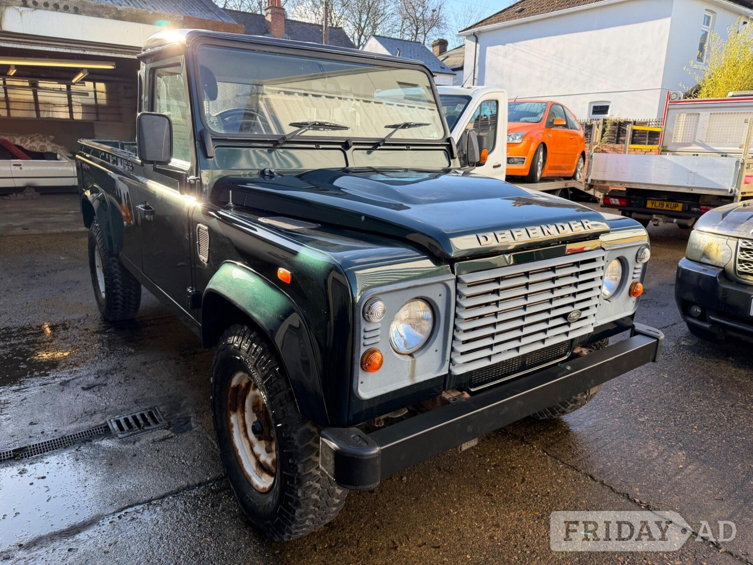 [ berth ]Land Rover Defender 110
