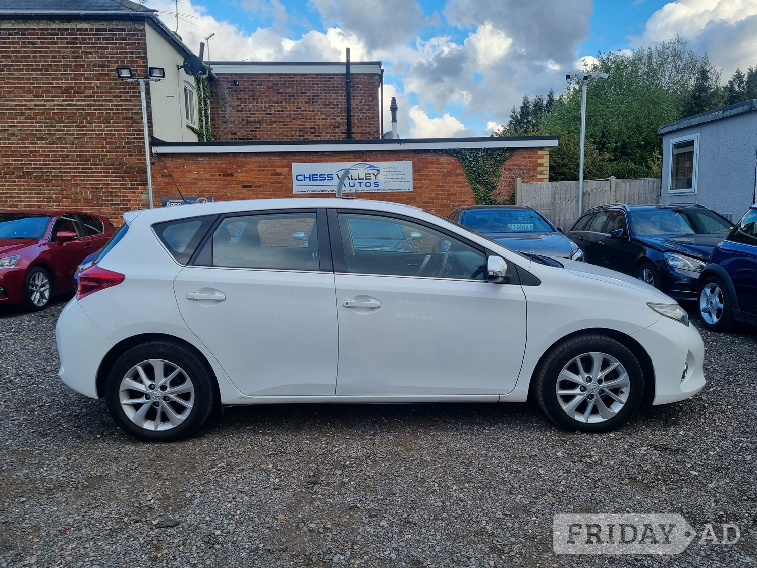 Toyota Auris Aston Clinton