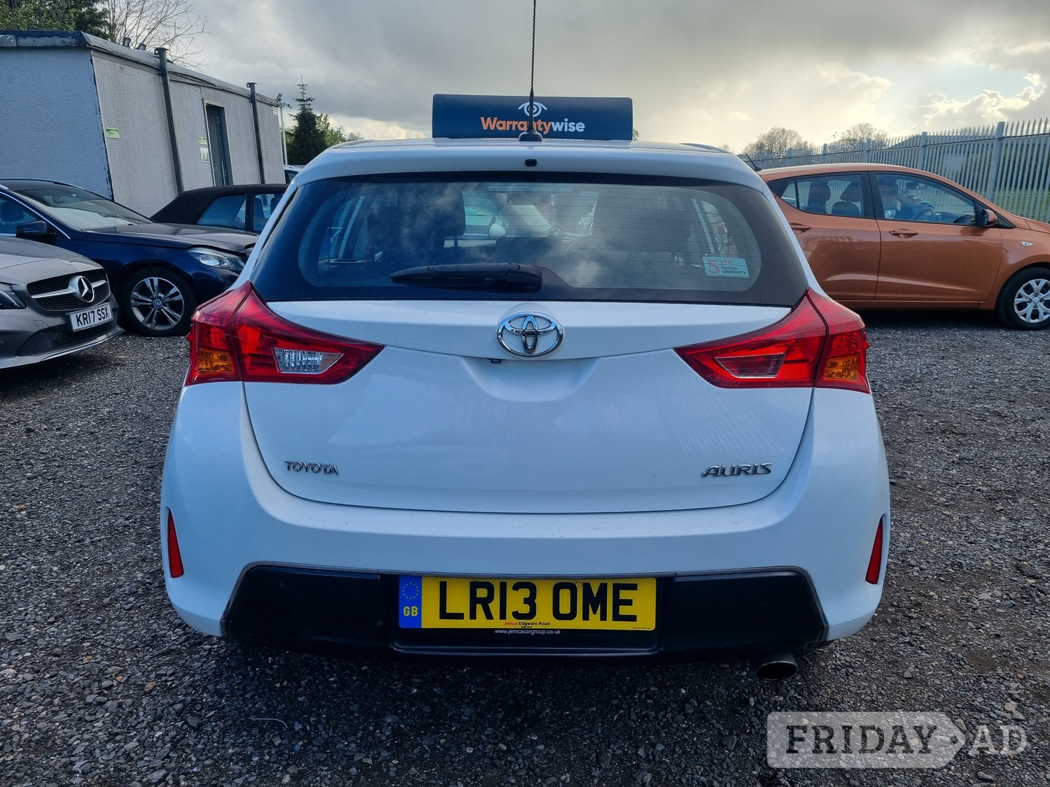 Toyota Auris 2013 - Cars in Aston Clinton