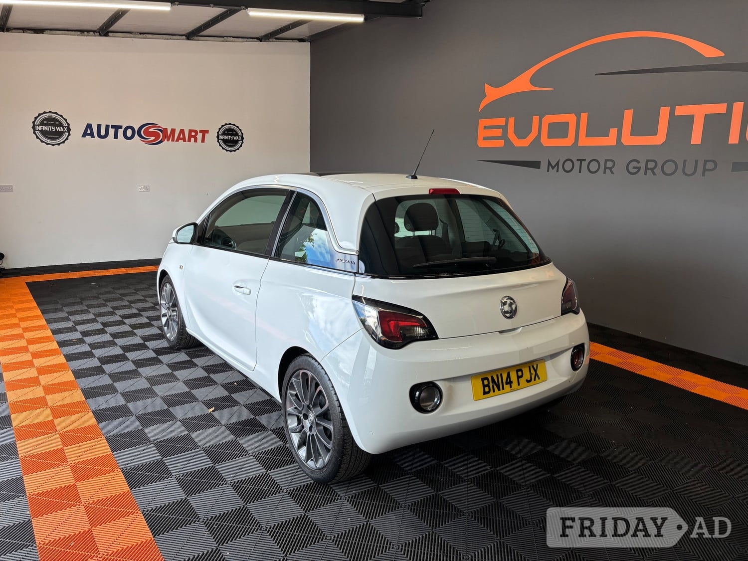 [ berth ]Vauxhall Adam