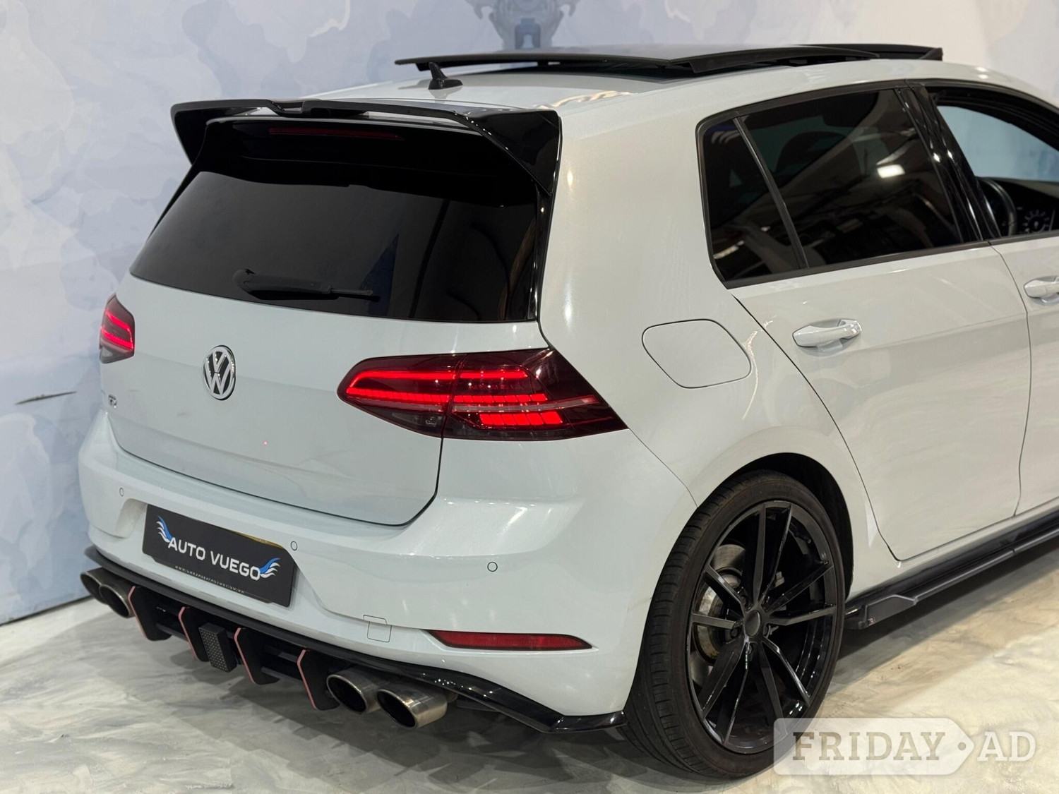 Volkswagen Golf 2018 - Cars in Uxbridge