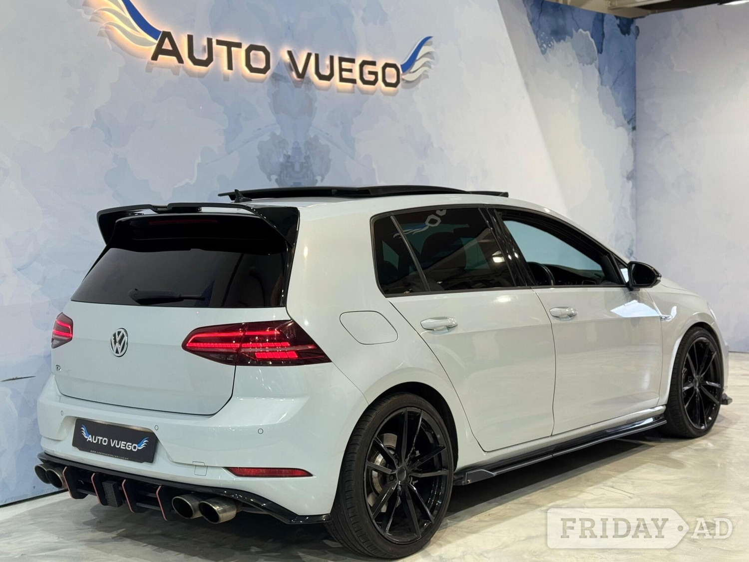 Volkswagen Golf 2018 - Cars