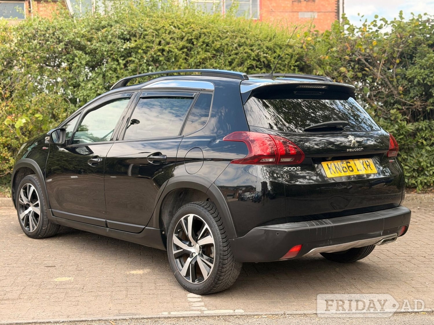 Peugeot 2008 2017 - Cars in Swindon