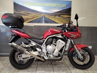 Yamaha FZS 2002