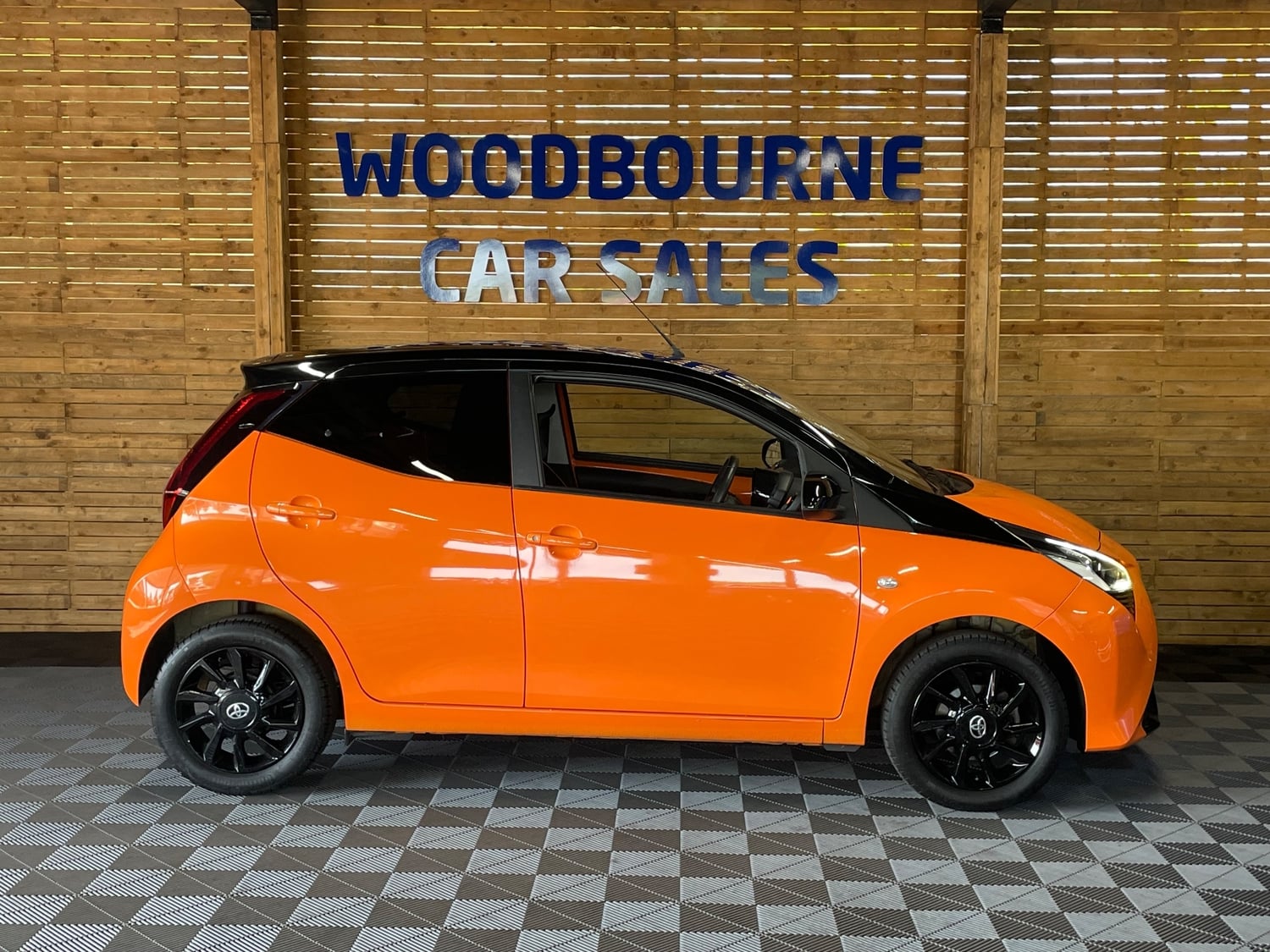 Toyota Aygo 2020 - Cars
