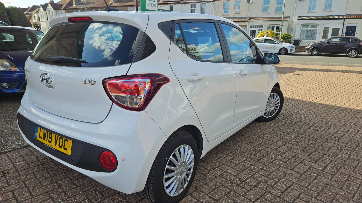 Hyundai i10 2019 - Cars in Dartford