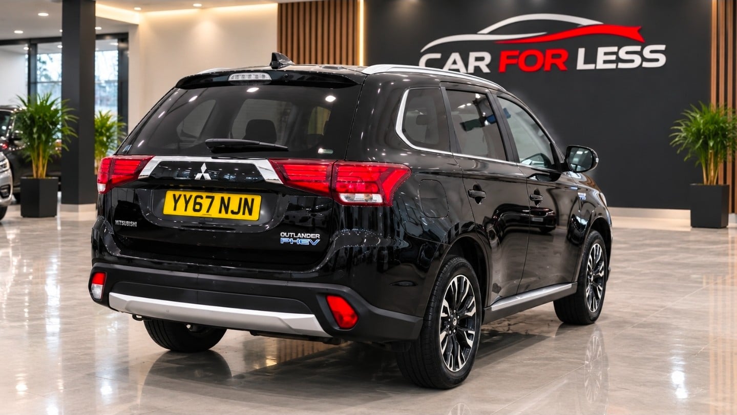 Mitsubishi Outlander 2017 - Cars