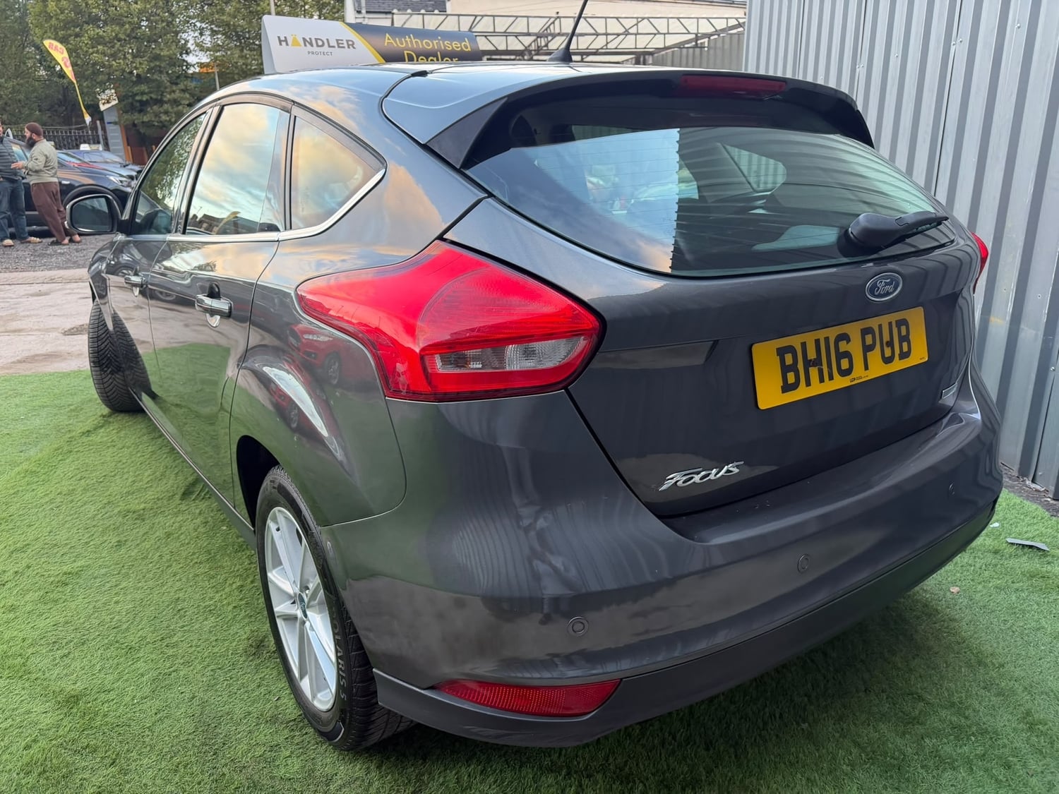 [ berth ]Ford Focus