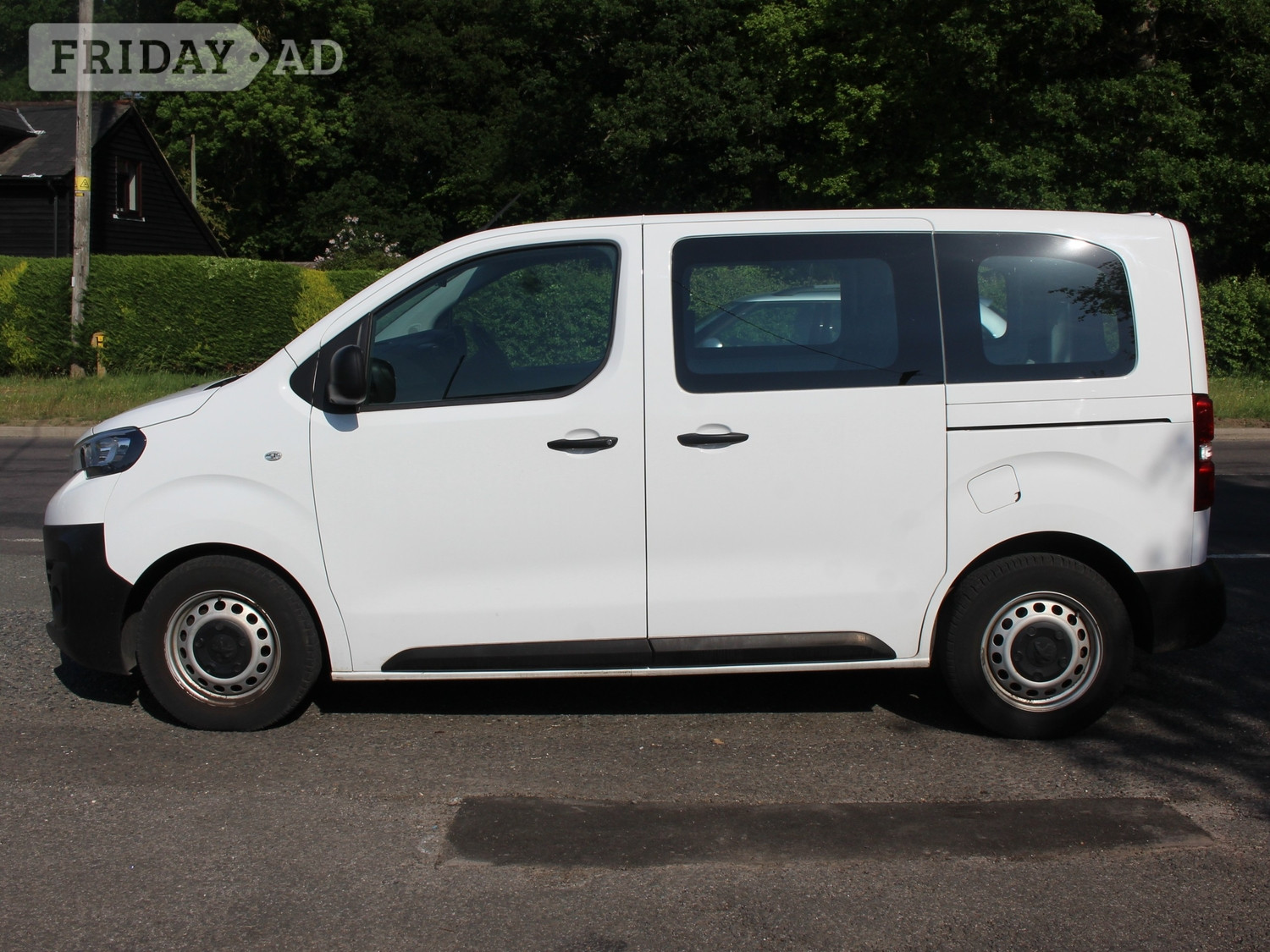 [ berth ]Peugeot Expert