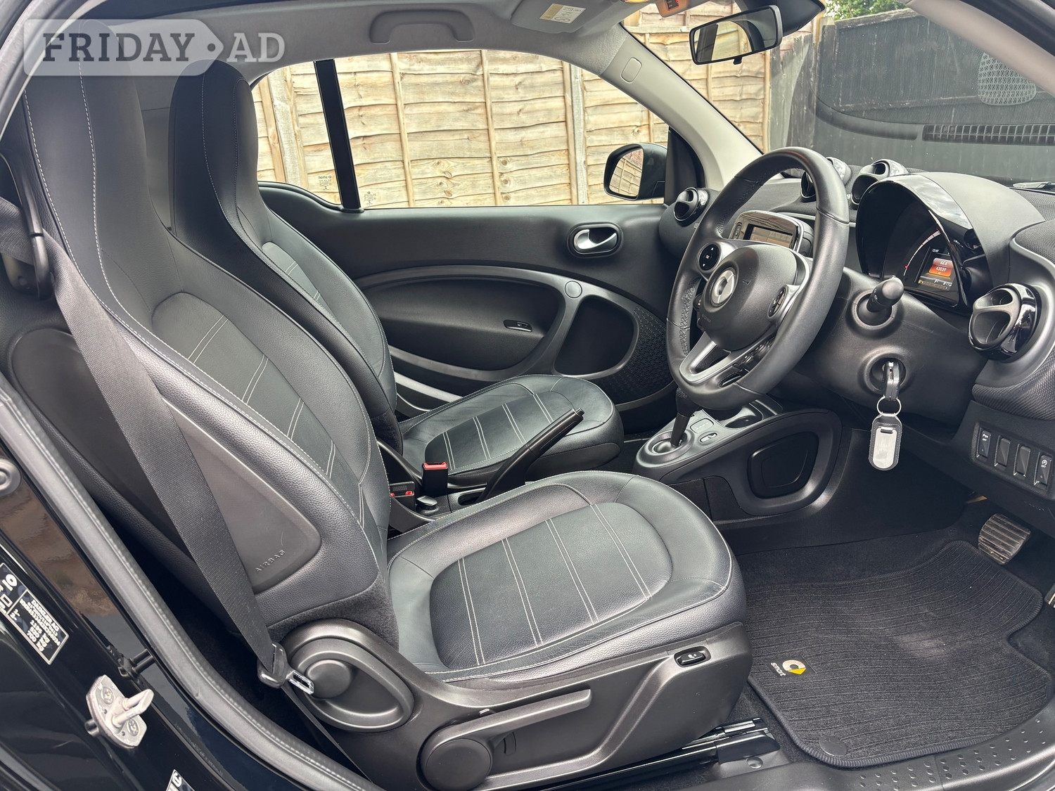 [ berth ]Smart ForTwo Coupe