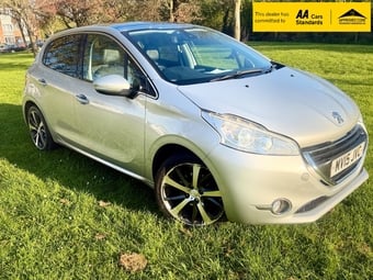 Peugeot 208 2015