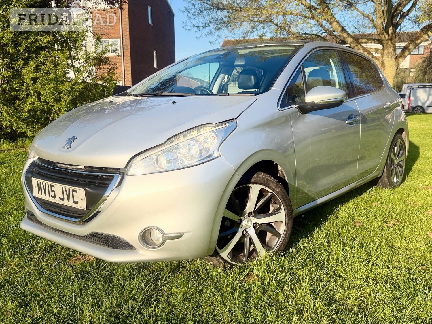 Peugeot 208 2015 - Cars