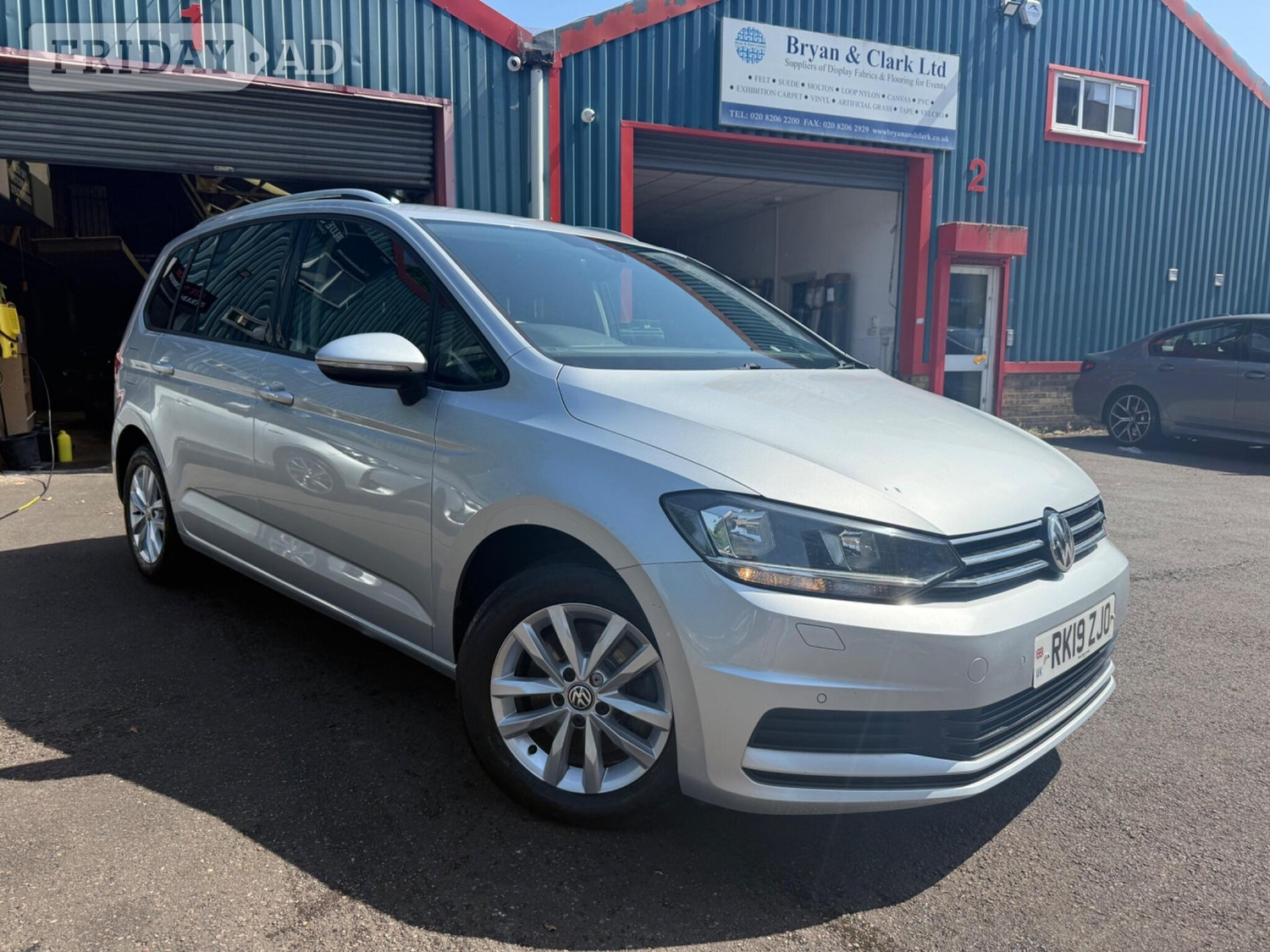 [ berth ]Volkswagen Touran