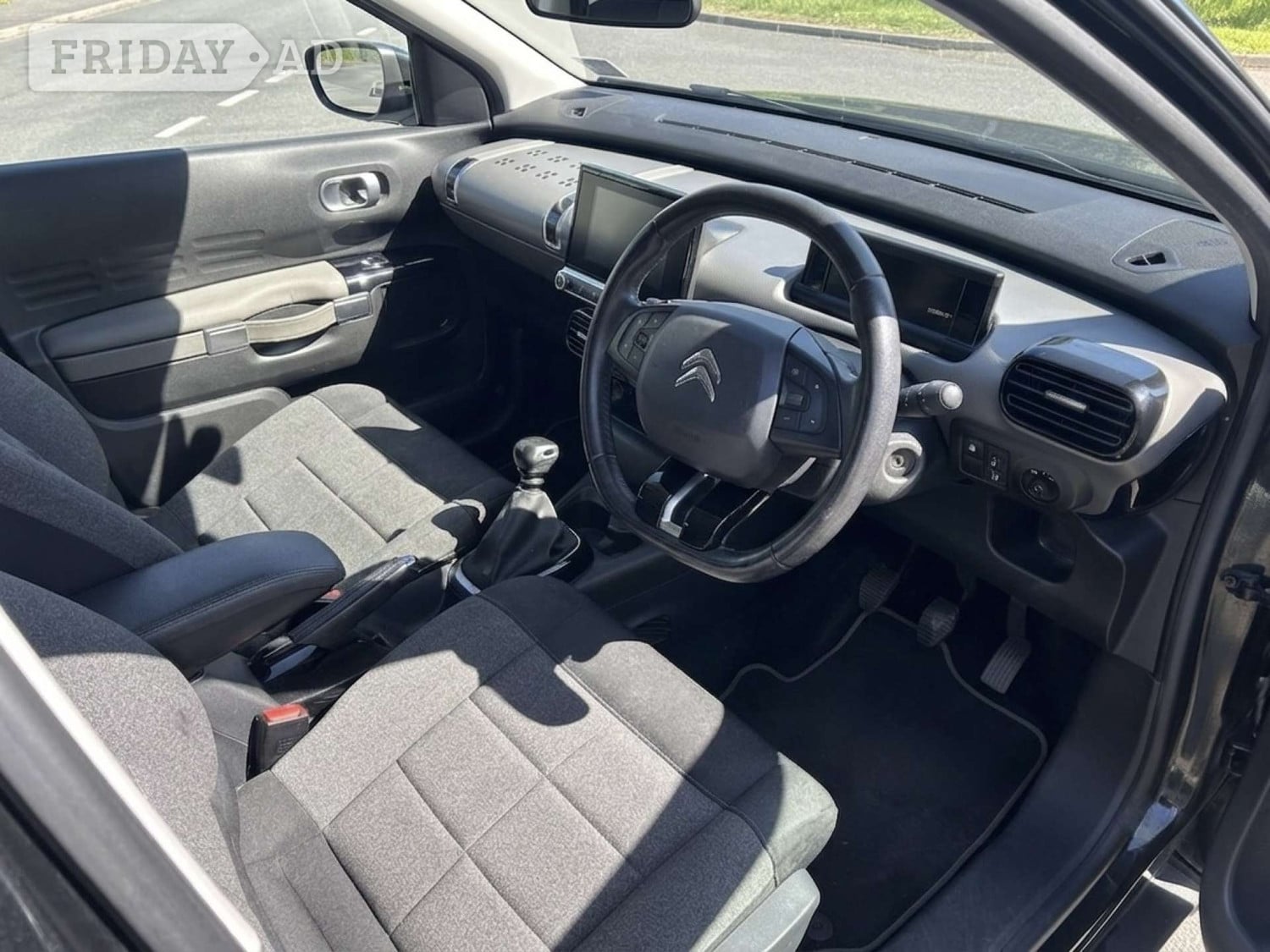 [ berth ]Citroen C4 Cactus