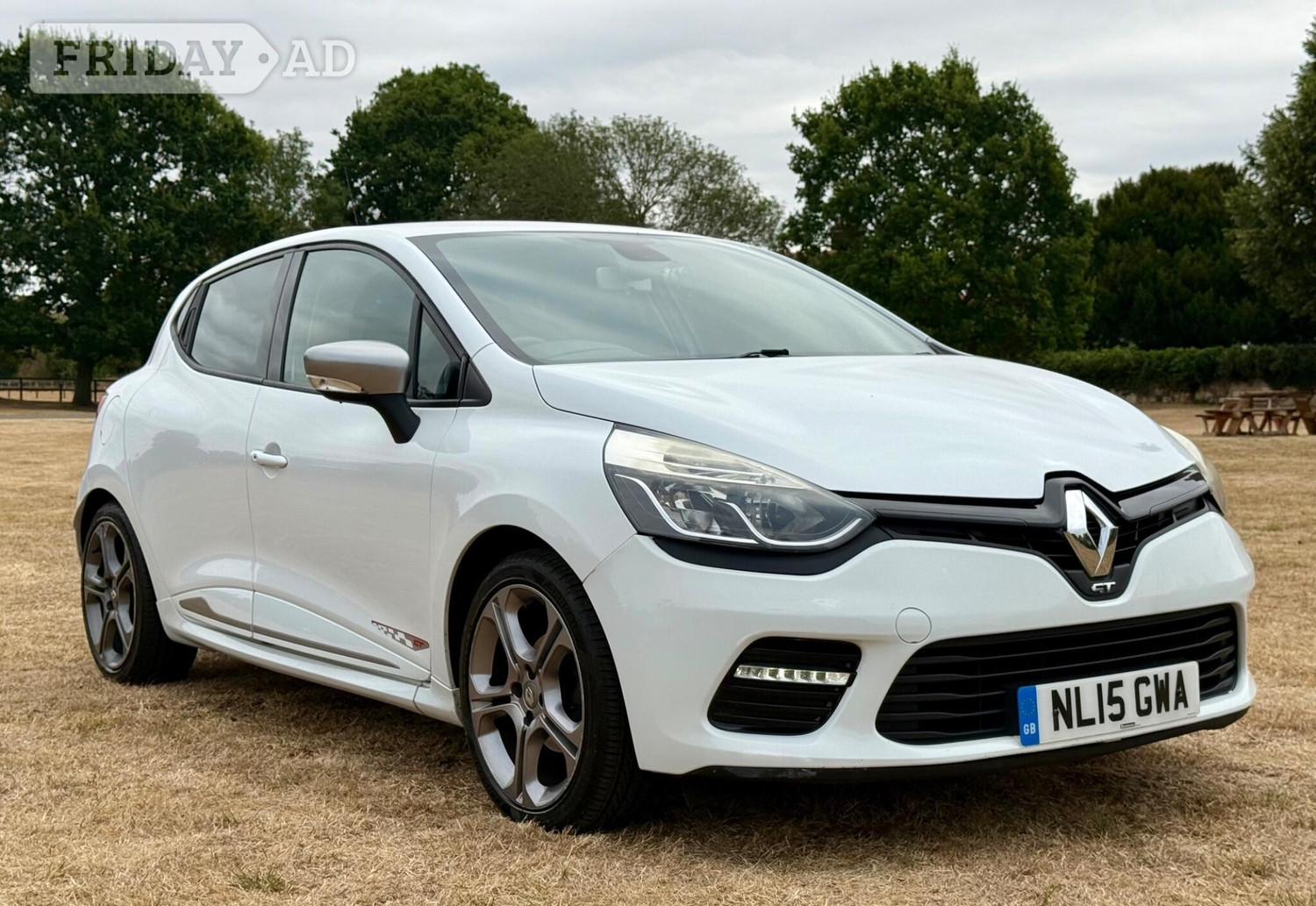 Renault Clio 2015 - Cars in Bedford