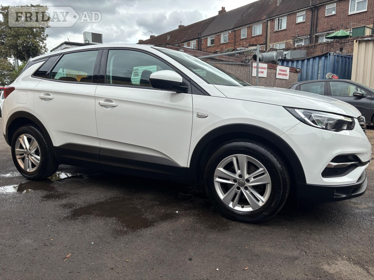 [ berth ]Vauxhall Grandland X