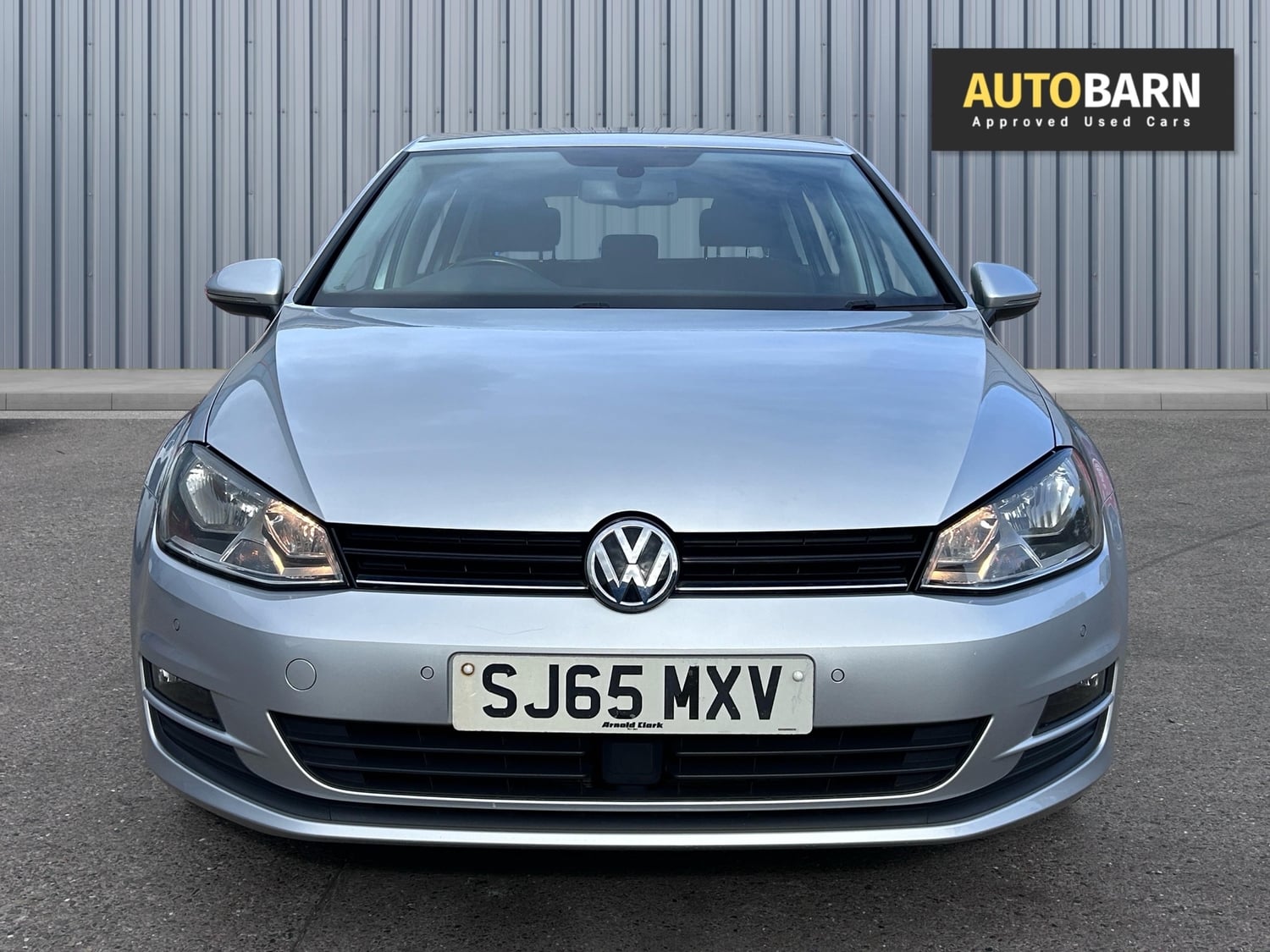 Volkswagen Golf 2015 - Cars