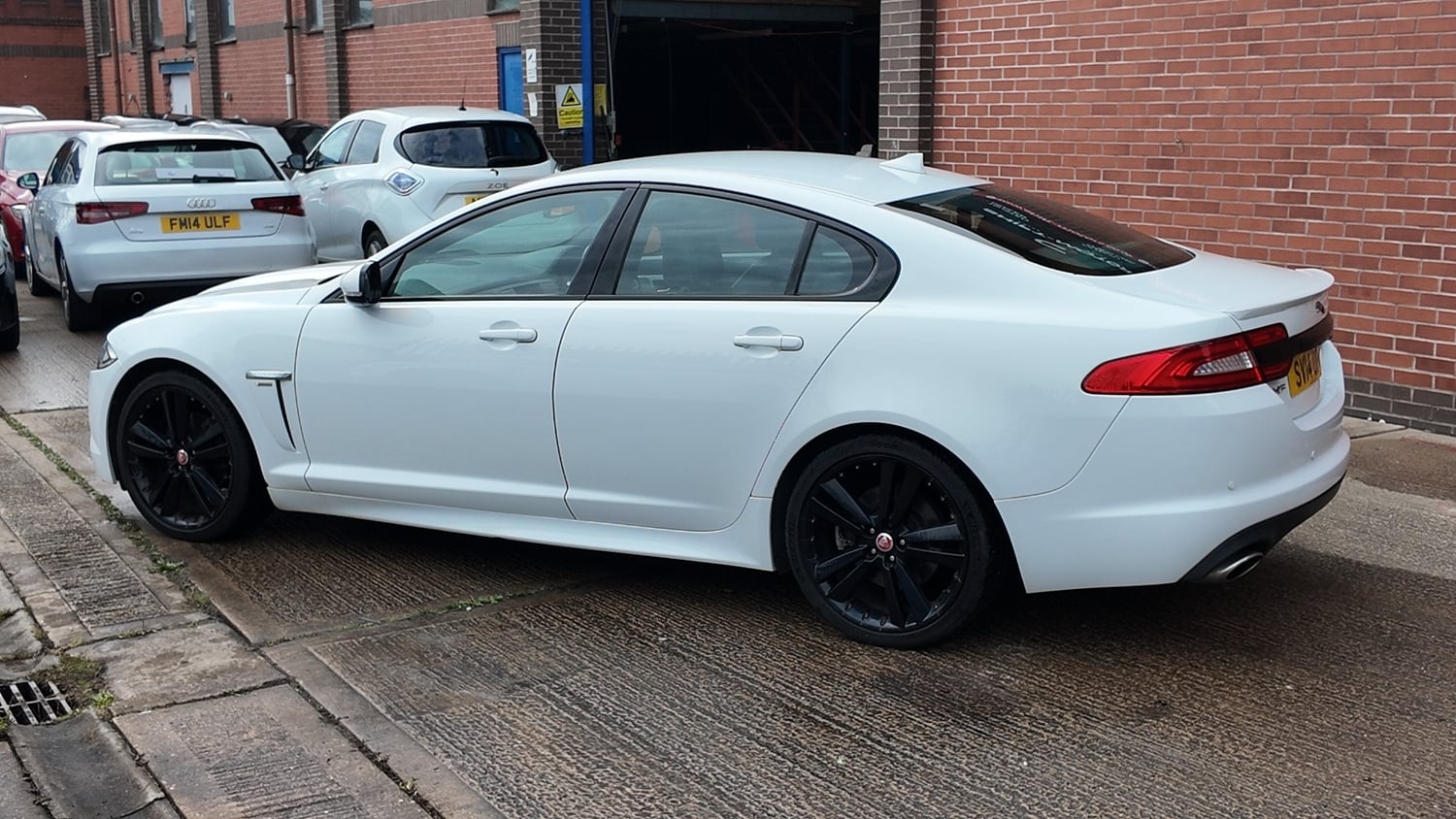 [ berth ]Jaguar XF