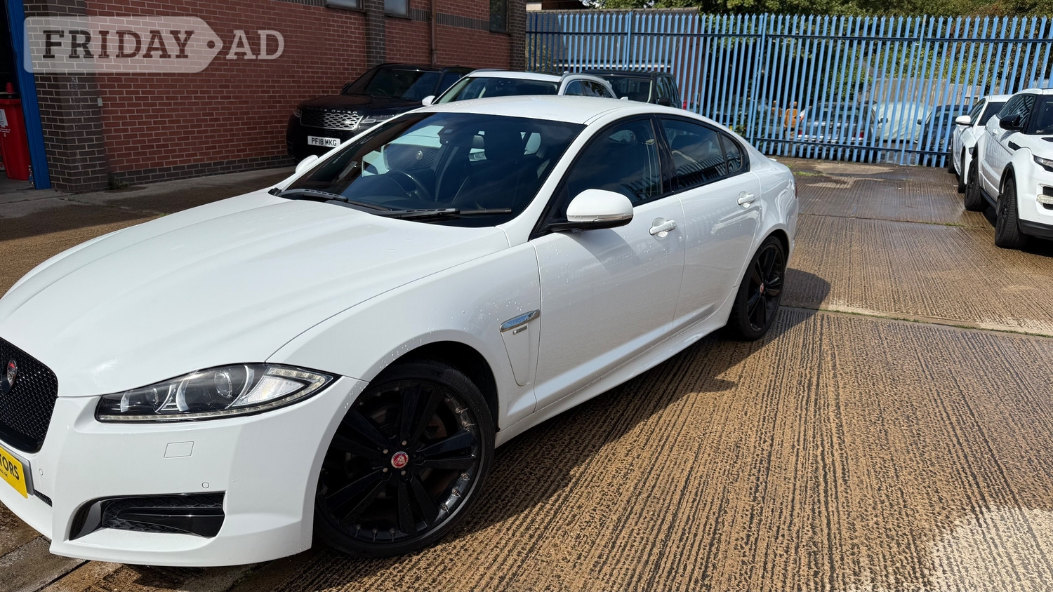 [ berth ]Jaguar XF