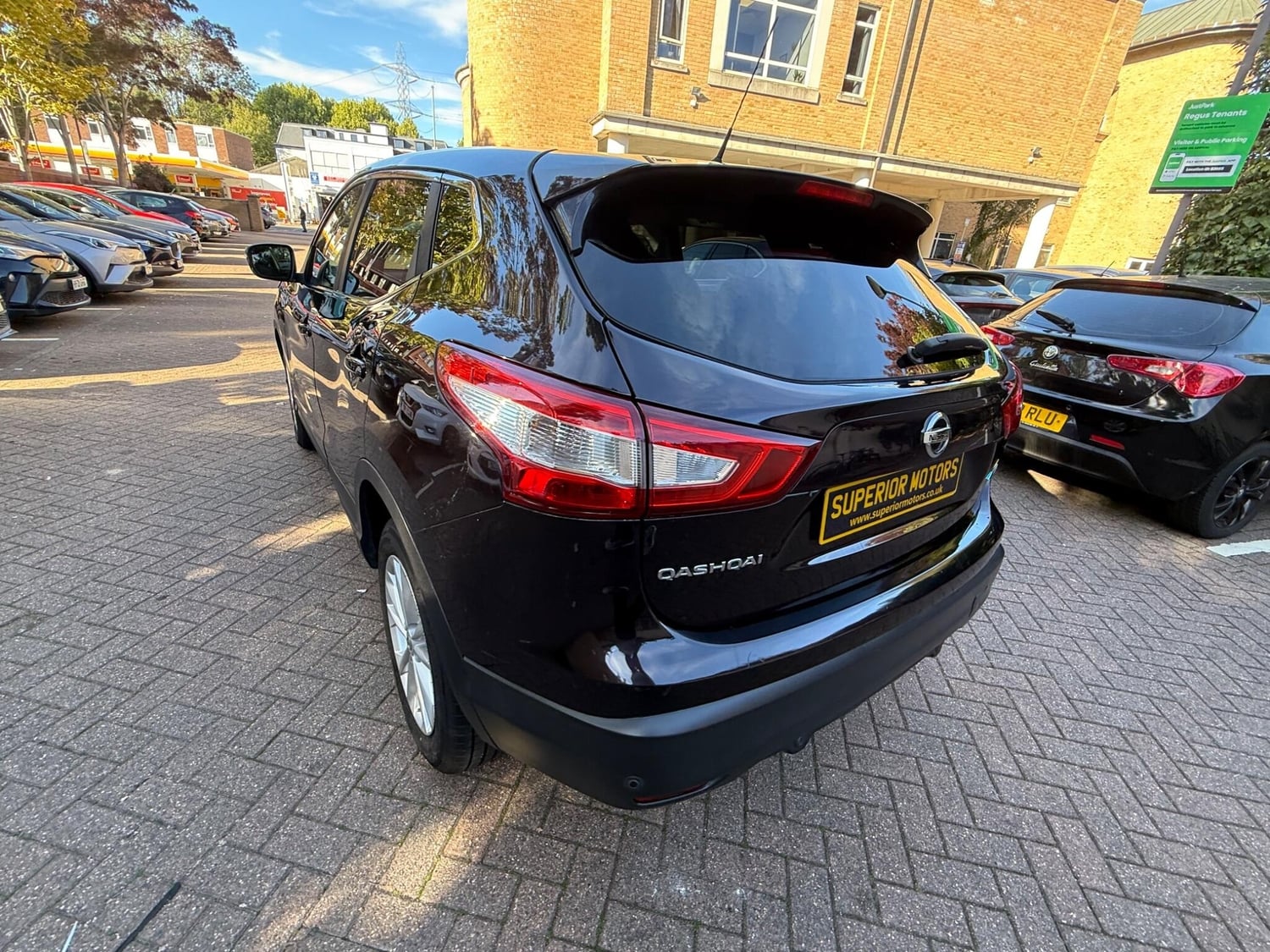 Nissan Qashqai 2014 - Cars in Staines