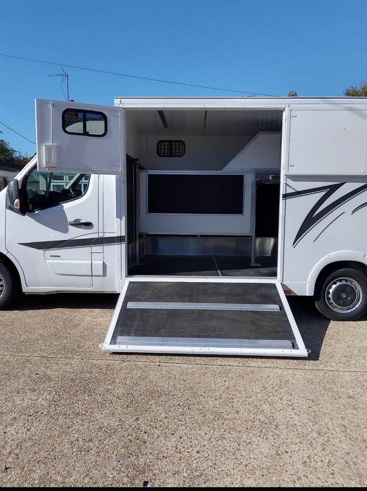 Unknown  Vauxhall Horsebox - Trailers & Horseboxes