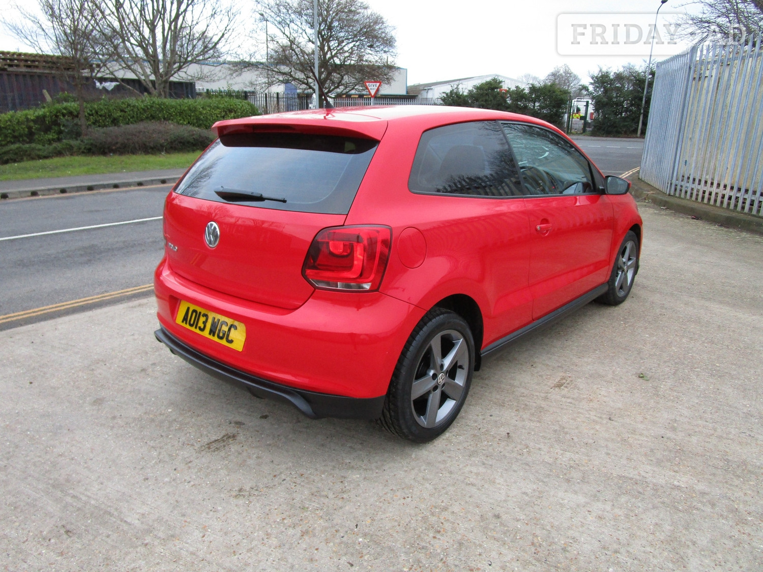 Volkswagen Polo 2013 - Cars in Portsmouth