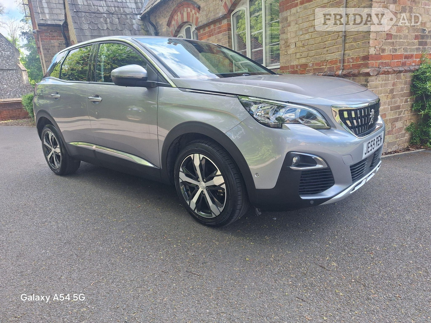 Peugeot 3008 2017 in Slough