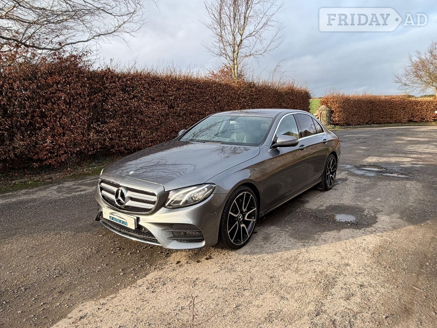 [ berth ]Mercedes-Benz E Class