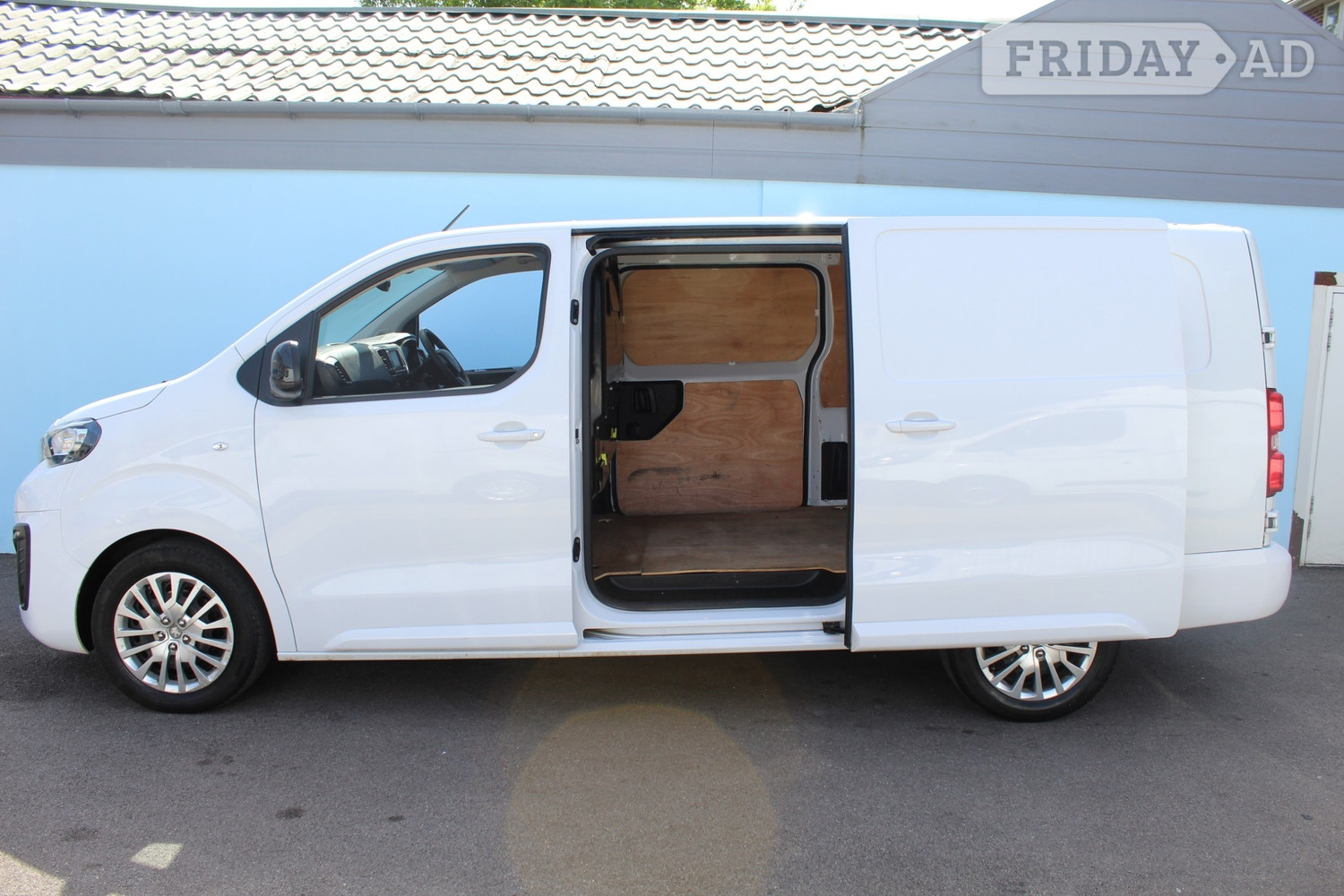 Peugeot Expert 2023 - Vans & Commercial Vehicles in Southampton
