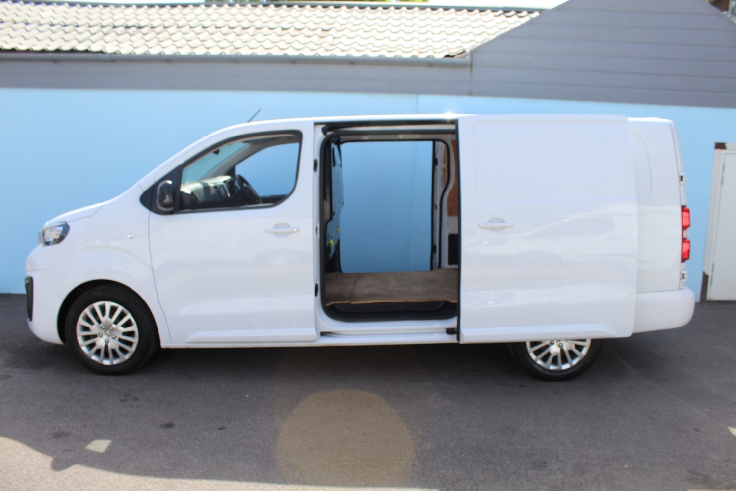 Peugeot Expert 2023 - Vans & Commercial Vehicles