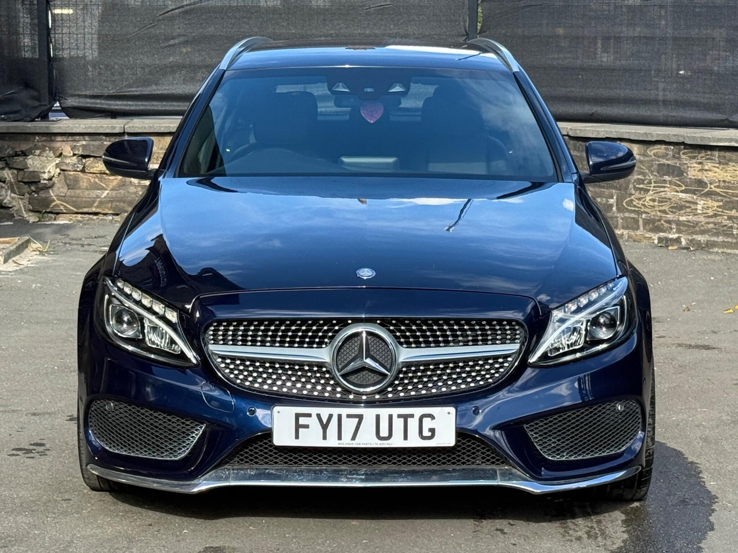 [ berth ]Mercedes-Benz C Class