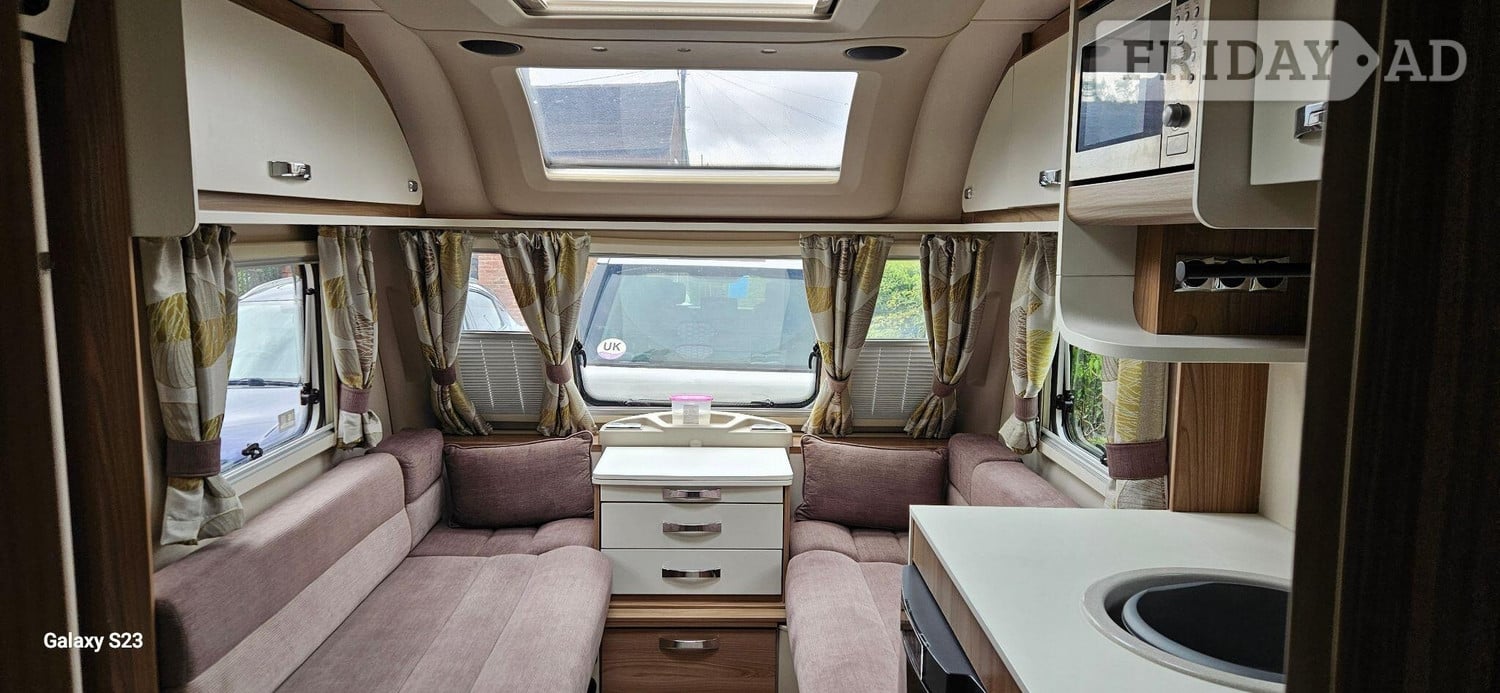 [4 berth ]Swift Classic Coronette Dealer special