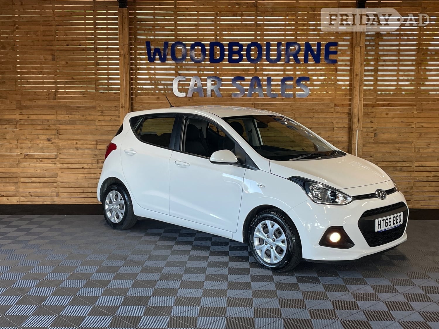 Hyundai i10 2017 in Brighton