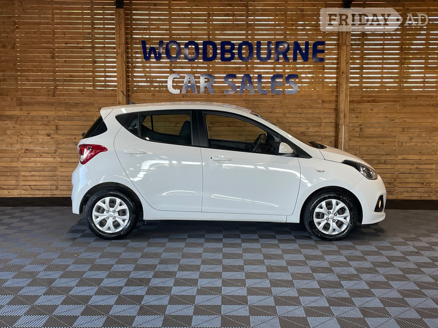 Hyundai i10 2017 - Cars