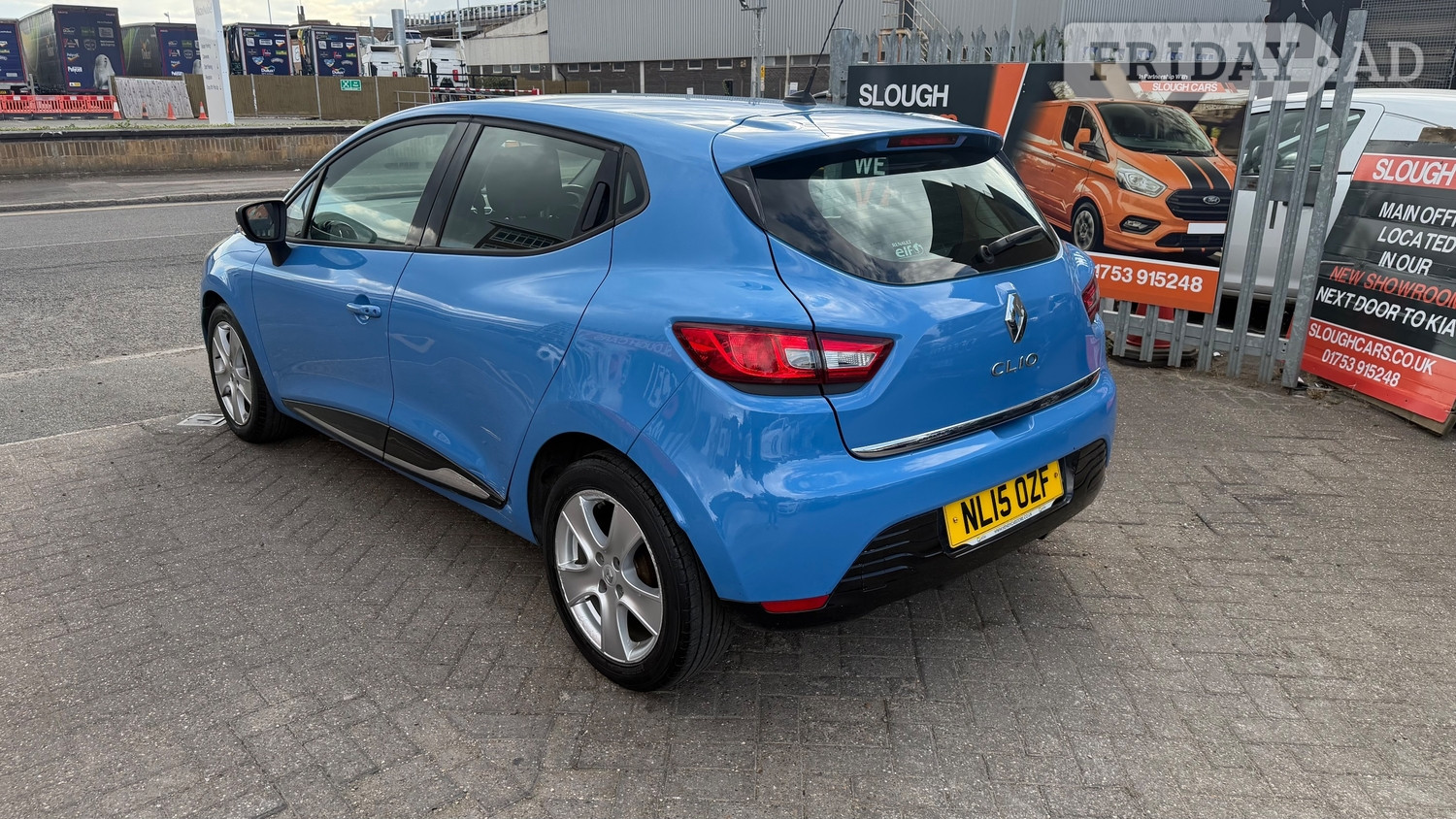 [ berth ]Renault Clio