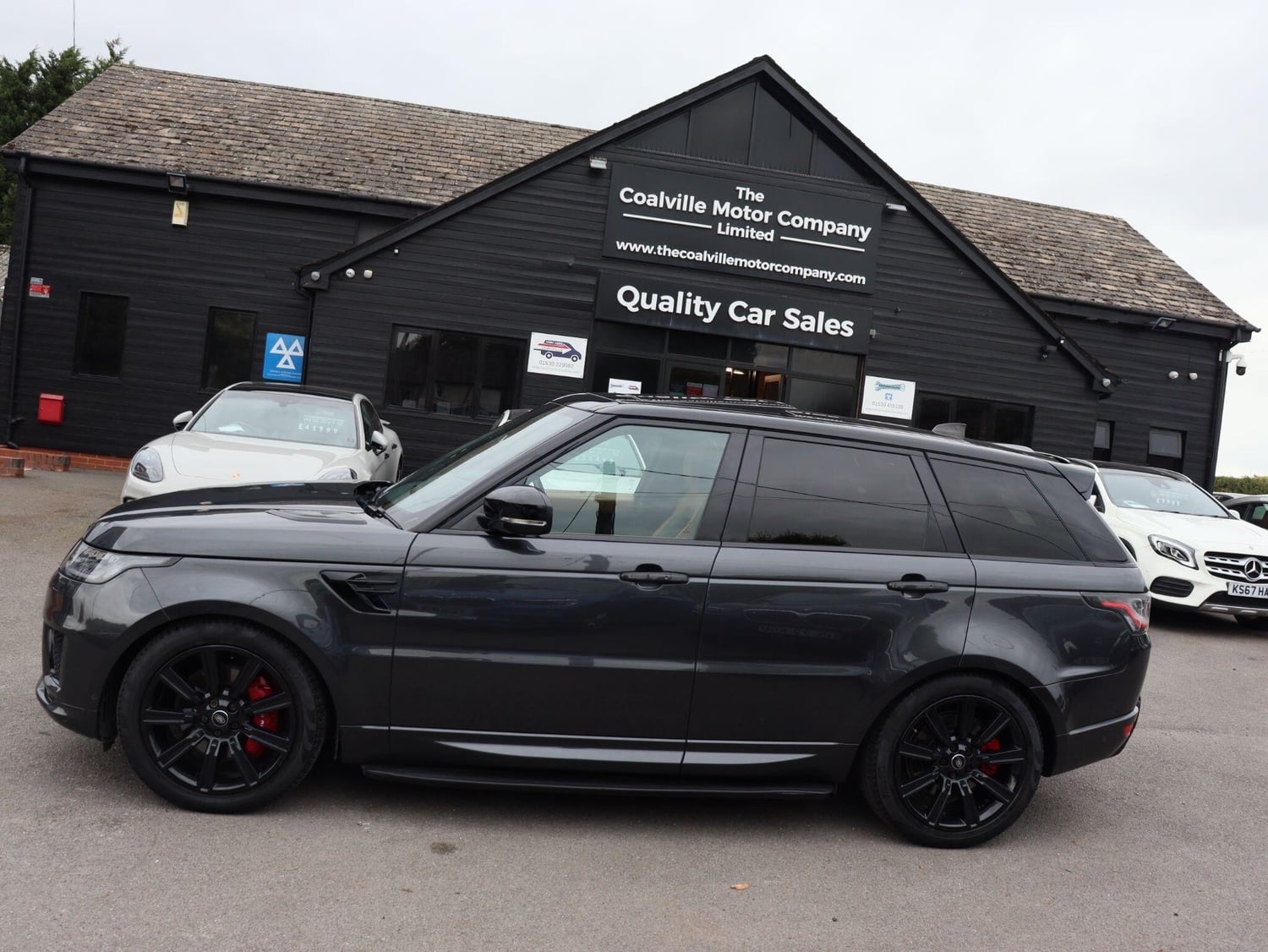 [ berth ]Land Rover Range Rover Sport