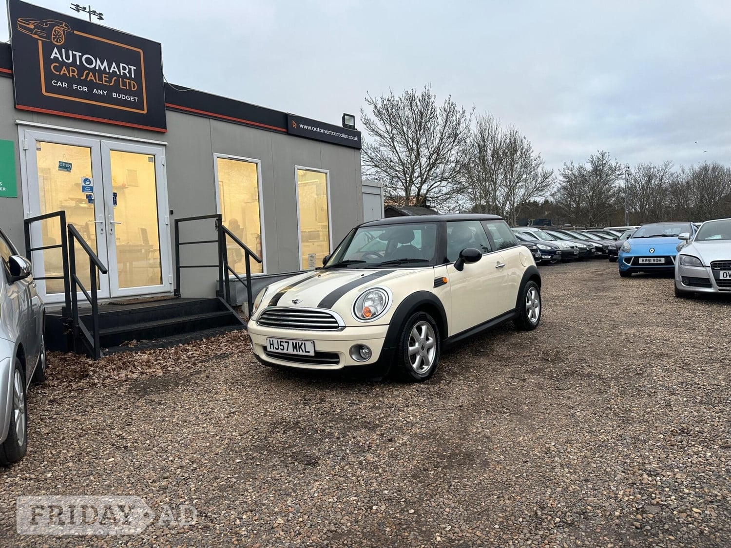 [ berth ]Mini Hatch