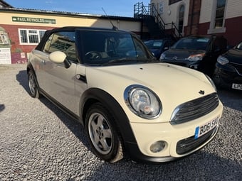 Mini Convertible 2011