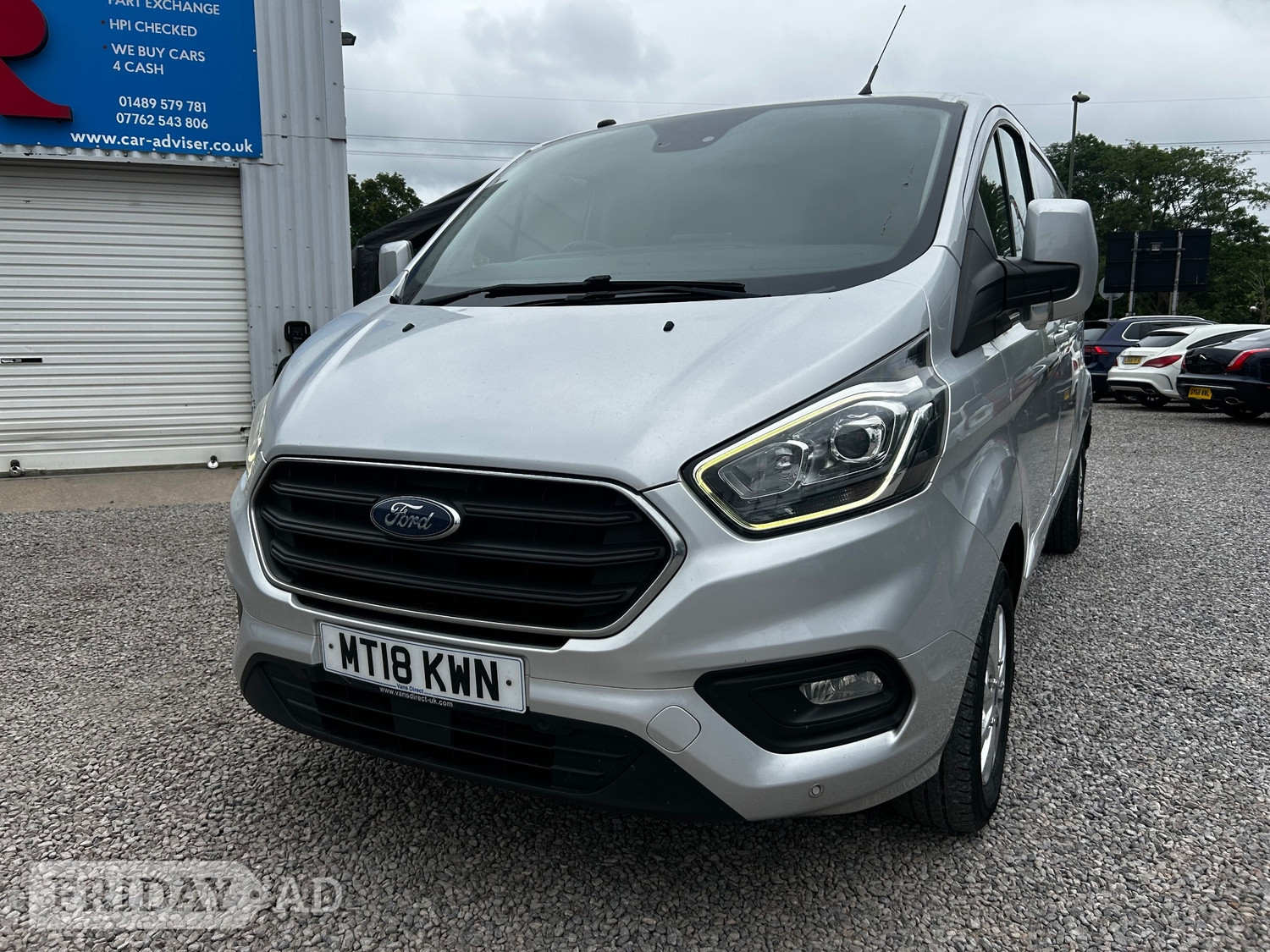 [ berth ]Ford Transit Custom