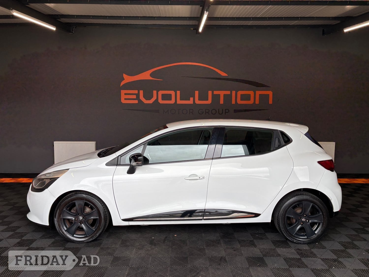 Renault Clio Lochgelly