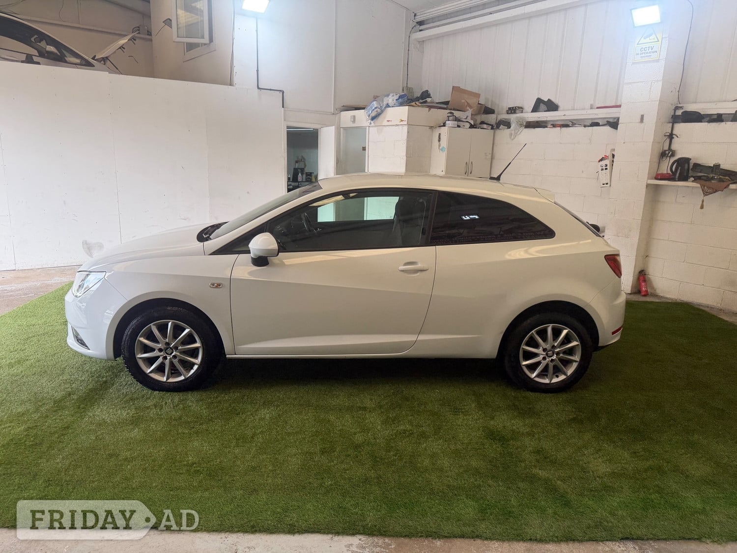 SEAT Ibiza 2016 - Cars