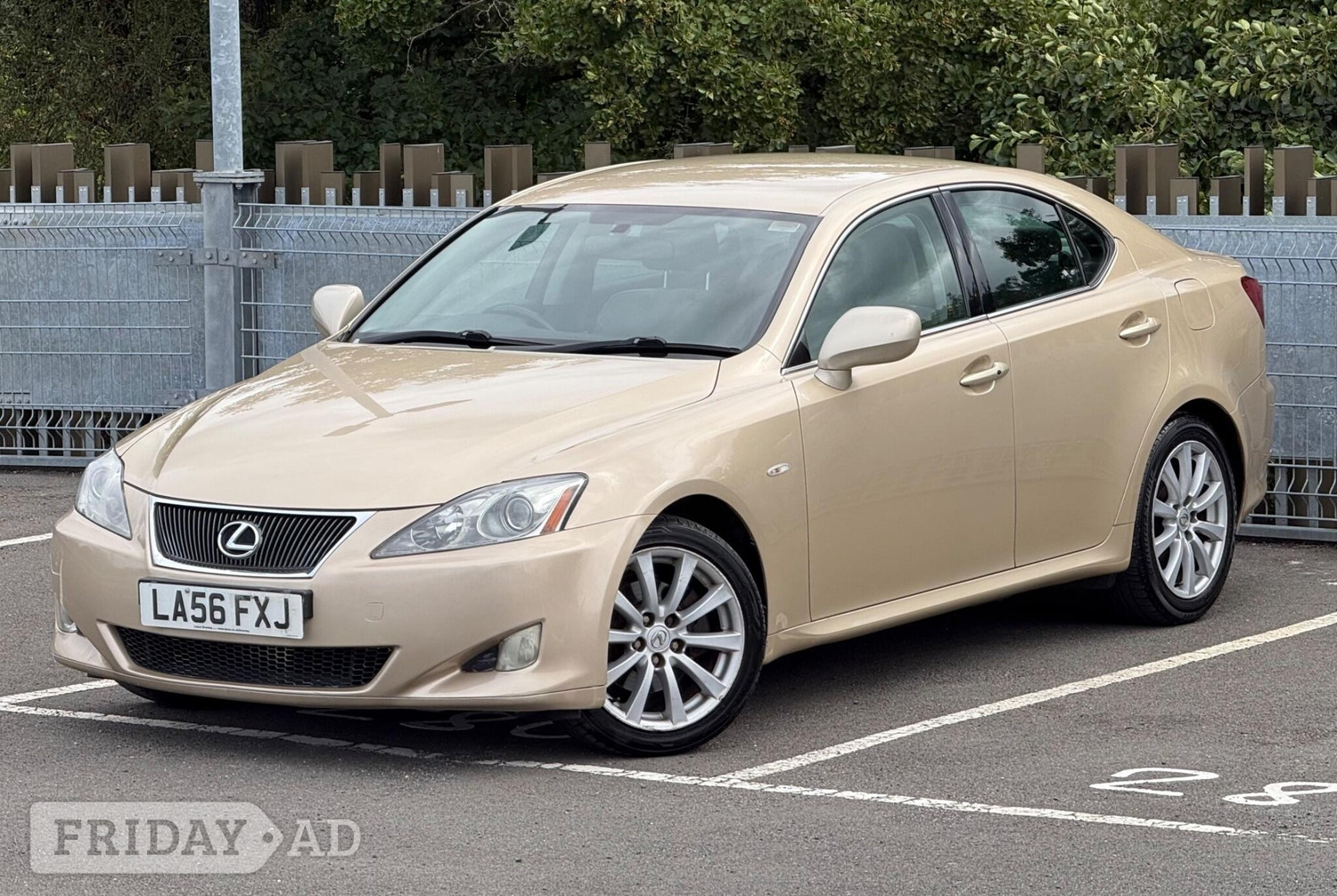 [ berth ]Lexus IS