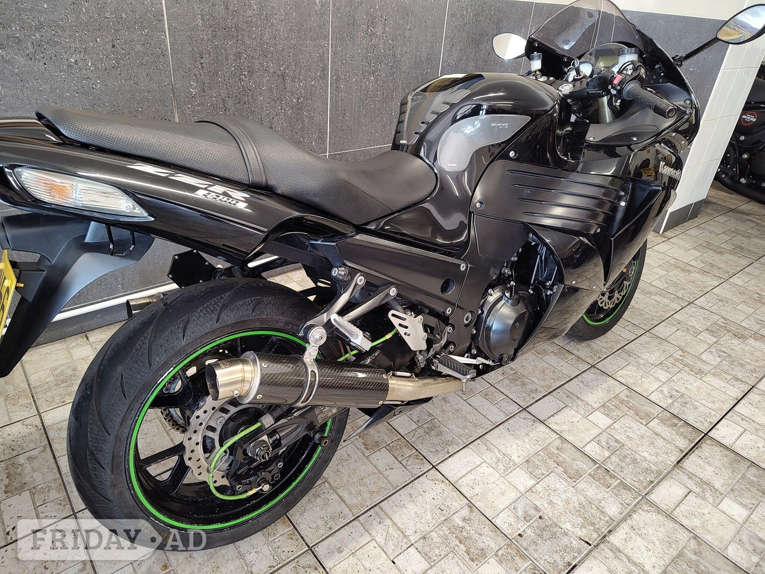 Kawasaki ZZR 2007 - Motorbikes, Scooters & Quads in Farnborough